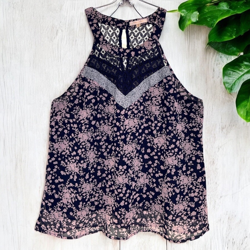 Skies Are Blue | Merenna Crochet Detail Sleeveless‎ Blouse Size XL Boho Coquette